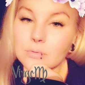 Meet your Posher, Leah